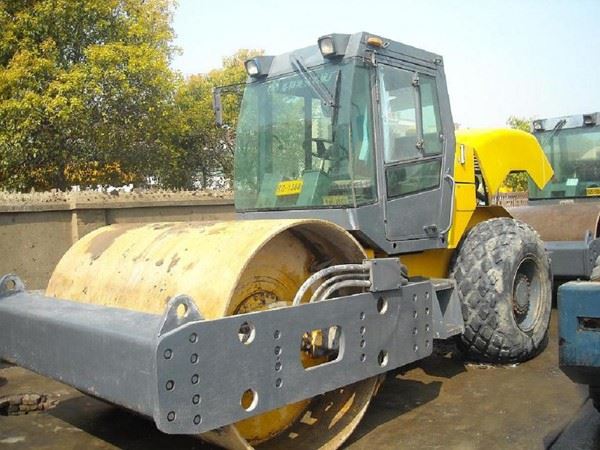 工程機(jī)械玻璃