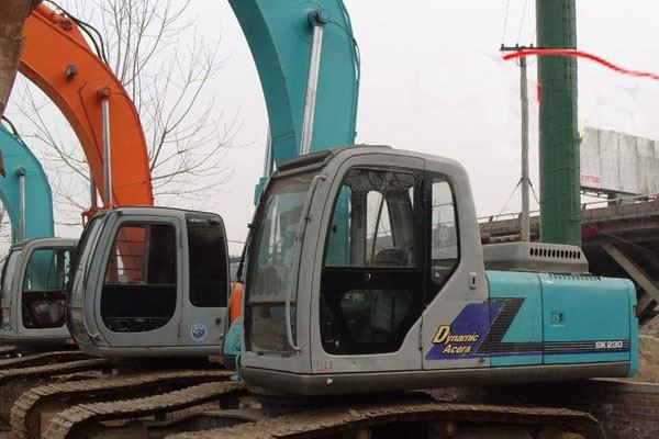 工程機(jī)械玻璃